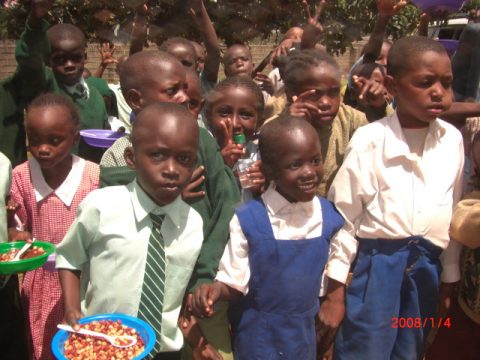 Children_With_Food